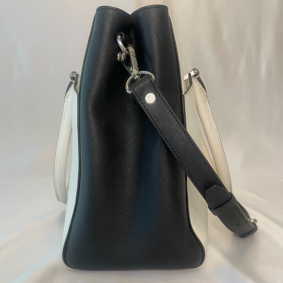 MCM Elda Two-way Tote - Picture 4 of 12